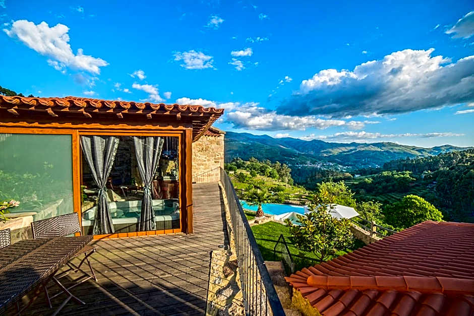 Casa Favo de Mel - Jacuzzi Privado & Lareira - Piscina