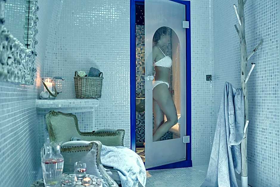 Canaves Oia Suites - Small Luxury Hotels of the World