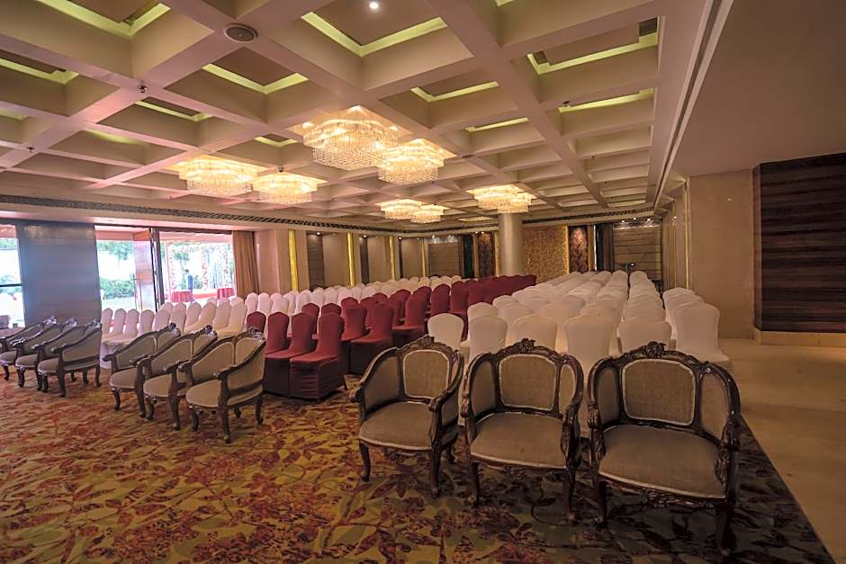 The Pride Nagpur Hotel