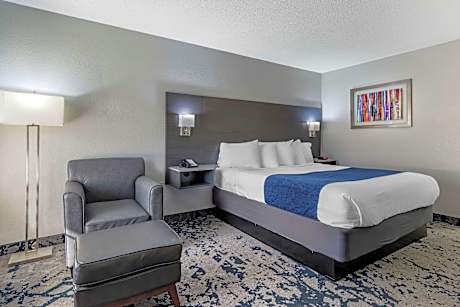 1 King Bed, Non-Smoking, High Speed Internet Access, Microwave And Refrigerator, Coffee Maker, Iron 