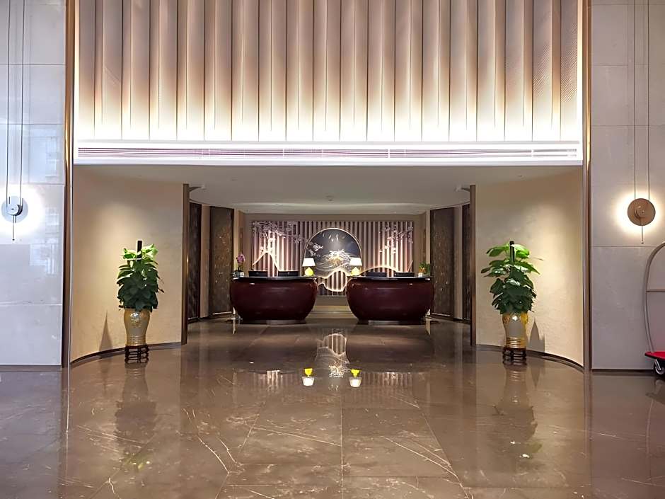 Landmark International Hotel