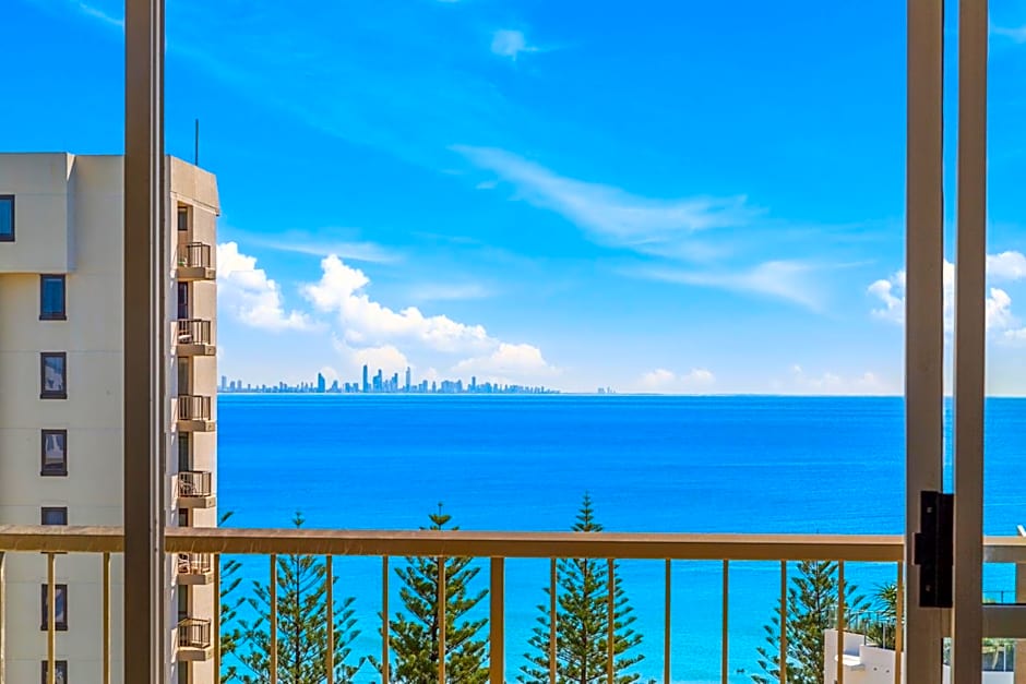 Rainbow Commodore Coolangatta