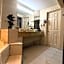 American Inn Hotel & Suites Parral