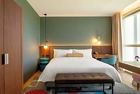 Deluxe King Room