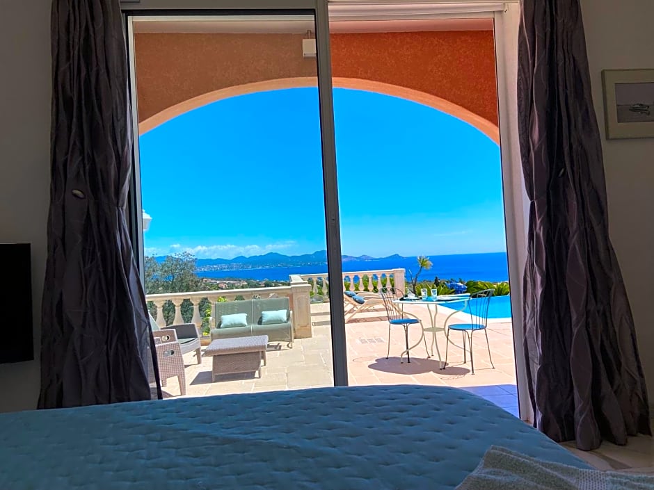 chambre d'hôte, vue mer exceptionnelle, à 5 minutes de la mer