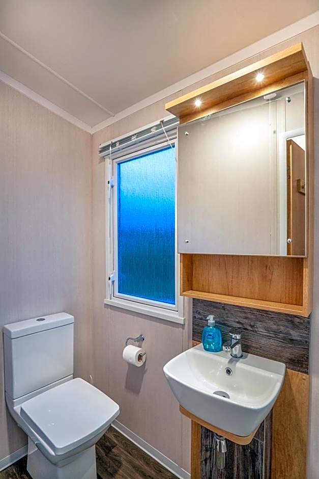 Luxury 8 Berth-Wheelchair Access