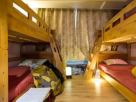 1 Person in 4-Bed Dormitory - Female Only