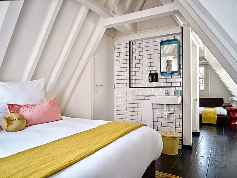 MAX BROWN HOTEL CANAL DISTRICT