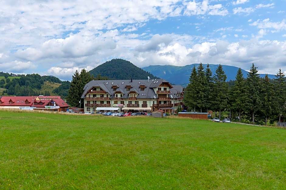 Apartment House Kamzík 9