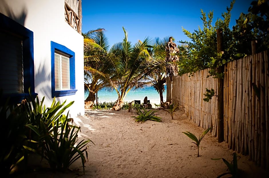Villa Costa Maya Secluded off-grid Beachfront Apartment