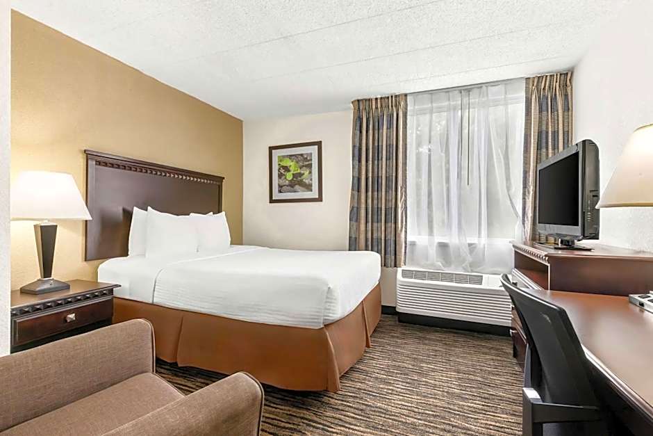 Best Western Hazlet Inn