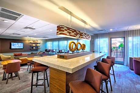 Courtyard by Marriott McAllen Airport