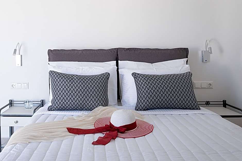 Santoterra Antigua Suites