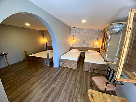 Deluxe Suite with Sea View