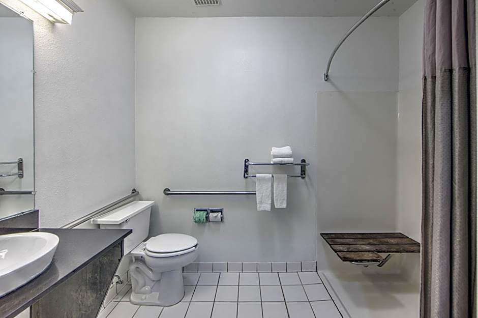 Motel 6-Dallas, TX - Northwest