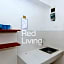 RedLiving Apartemen Gunung Putri Square TOP Room