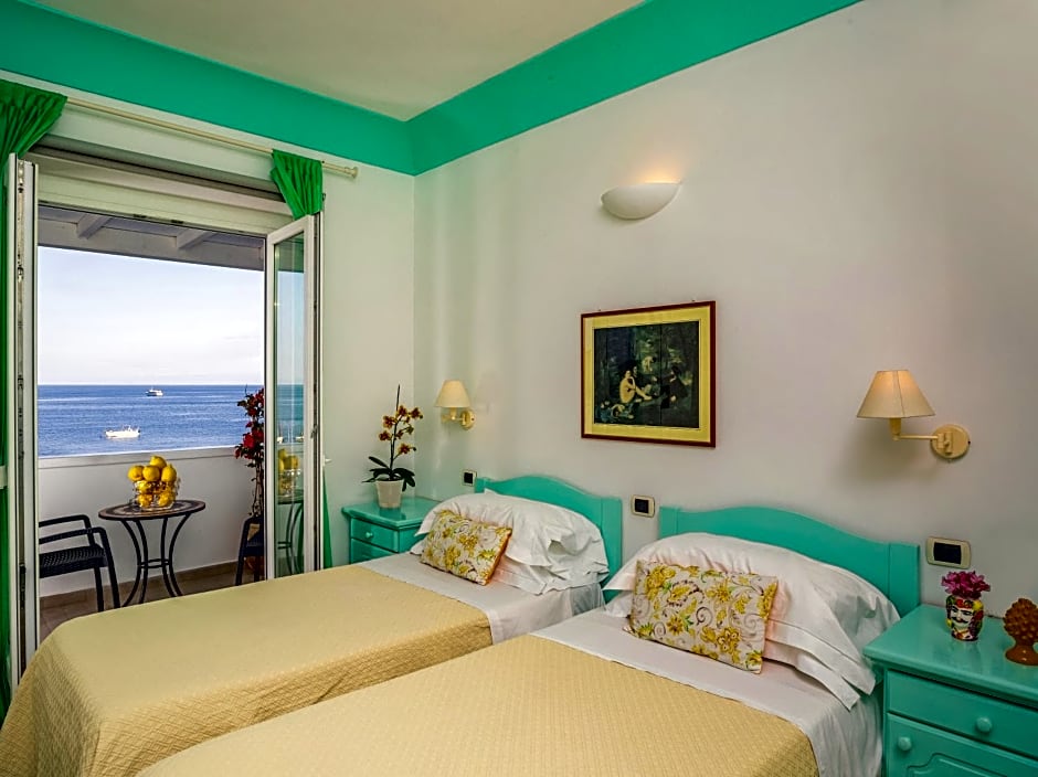Hotel Ossidiana Stromboli Center