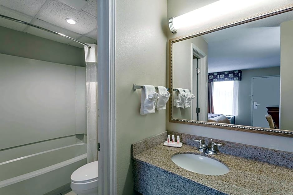 Days Inn by Wyndham Orangeburg