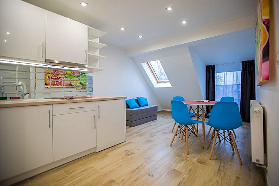 Adonis Apartments