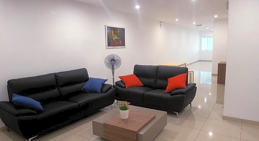 BREZZA HOTEL SITIAWAN