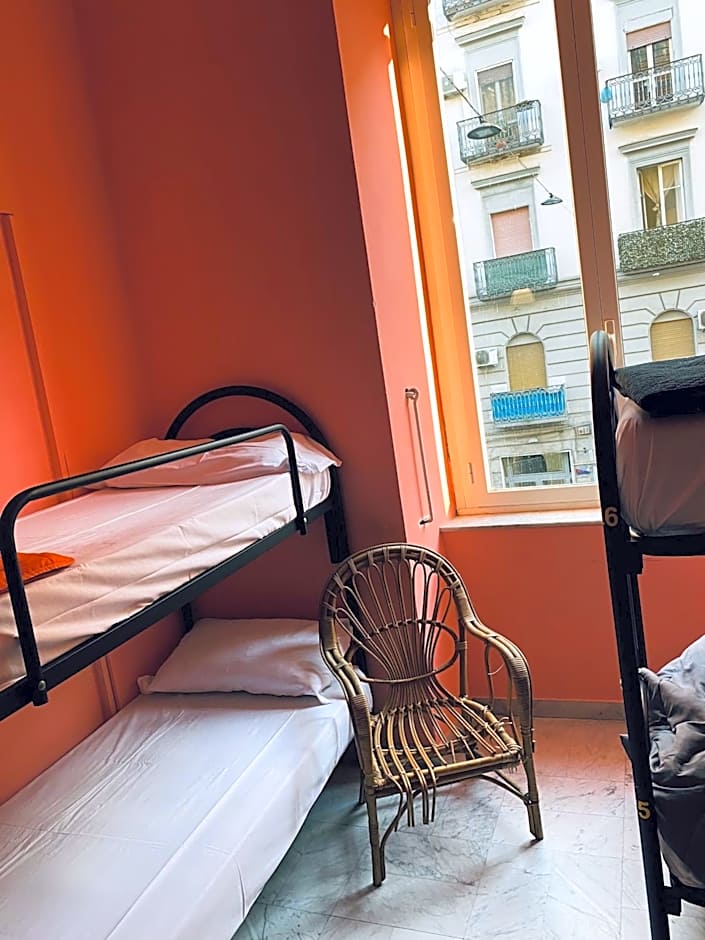 Dama HostelBB