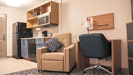 Studio Suite with Two Double Beds