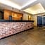 H  Hotel