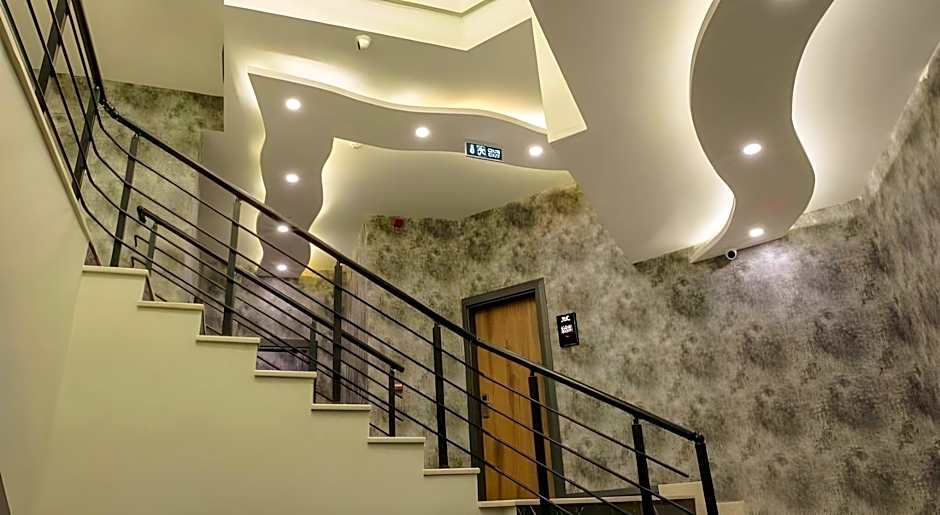 Kayhan City Hotel