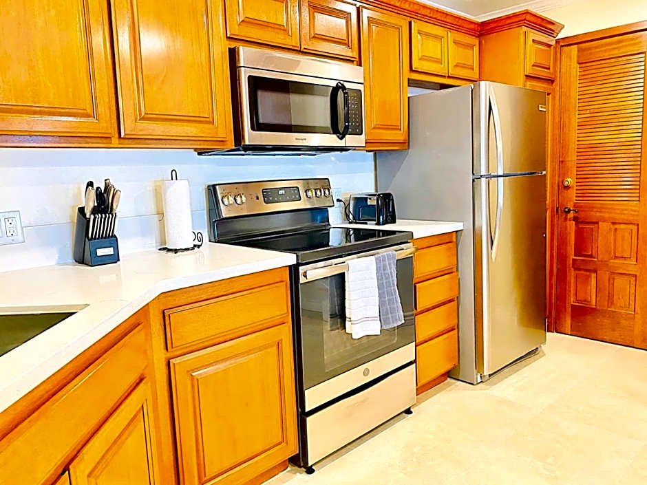 Hamilton Cove-Boho Chic Villa w/Golf Cart...No pets.