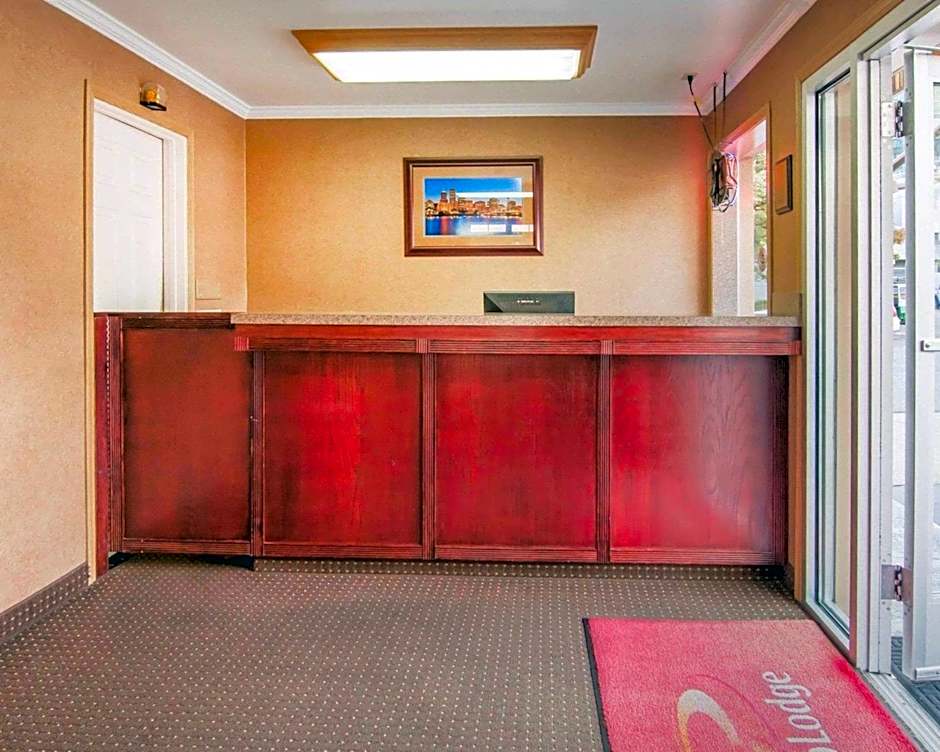 Econo Lodge Portland Downtown