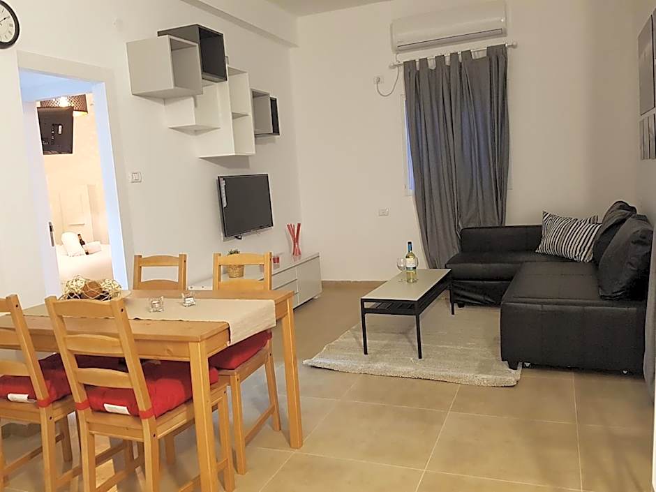 אבני החושן- Avnei Hoshen