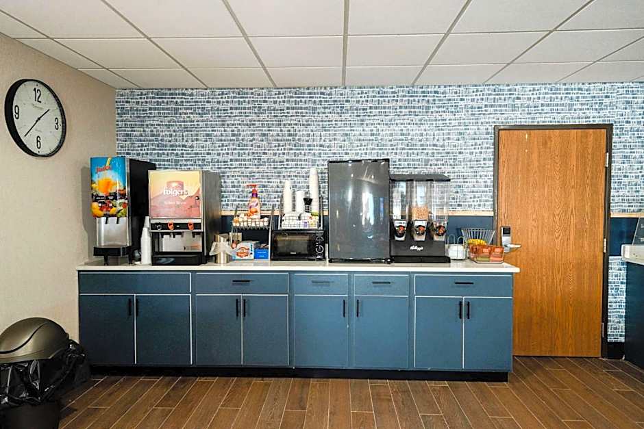 AmericInn by Wyndham Tomahawk