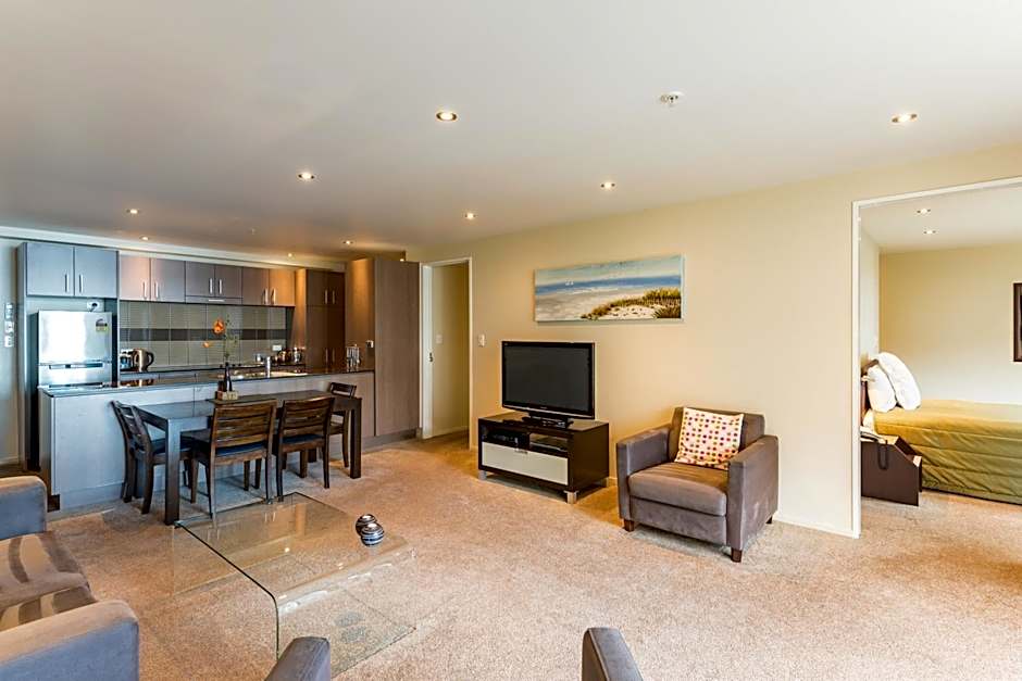 Edgewater Palms Apartments