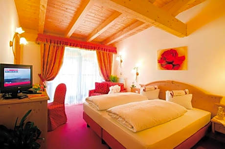 Double or Twin Room with Balcony