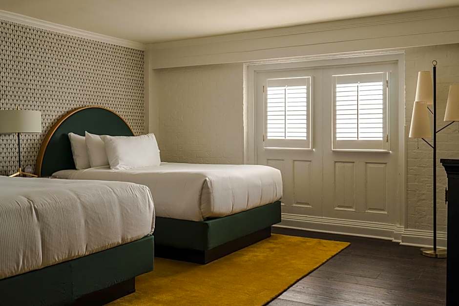 Photo 1 of 3 of Family Junior Suite