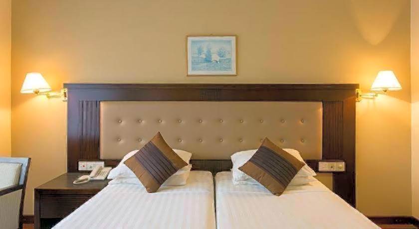 Devon Hotel