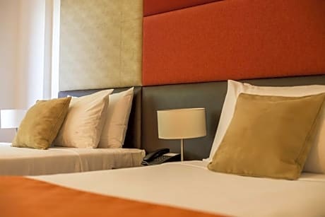 Deluxe Twin Lake View