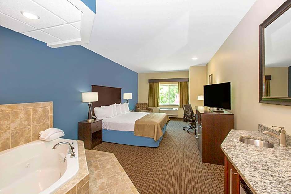 AmericInn by Wyndham Humboldt