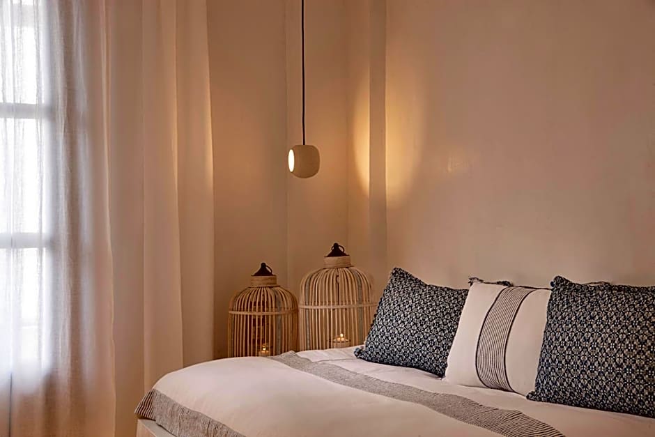 Parian Boutique Hotel