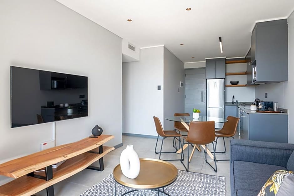 Luxury Bellagio 304 Two Bed with Inverter