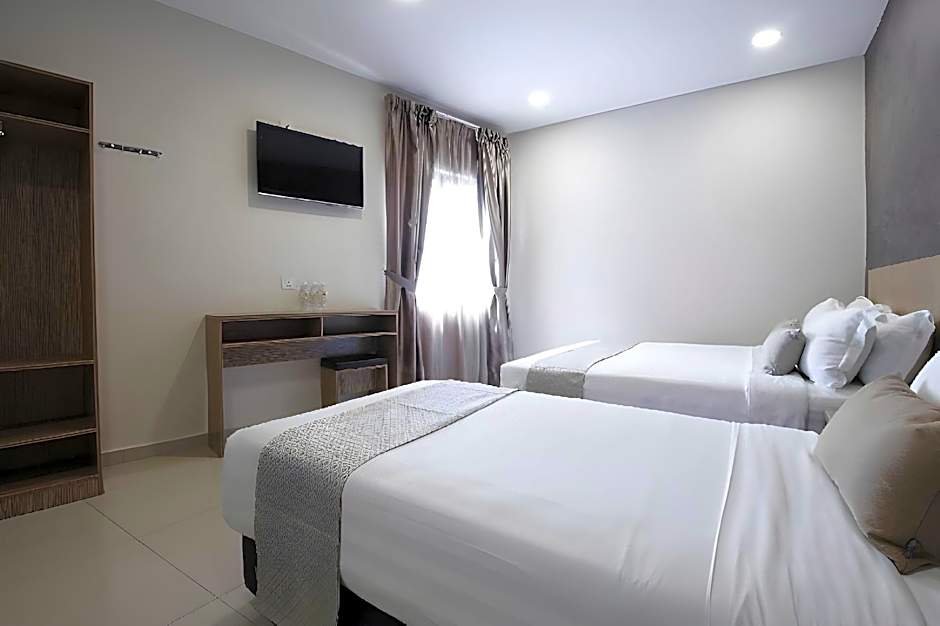 Era Plus Hotel