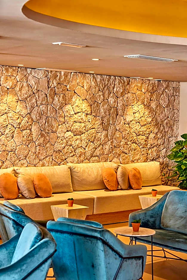 Universal Hotel Cabo Blanco - Adults Only