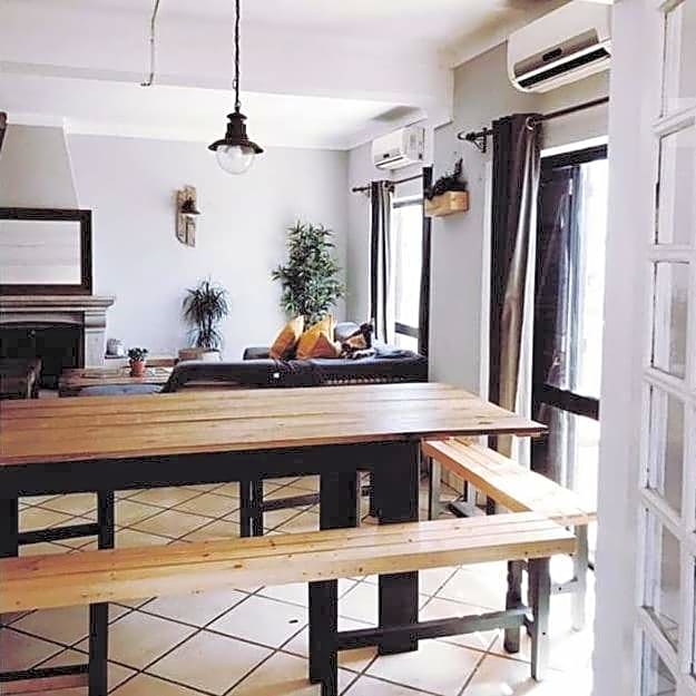 Bura Surfhouse