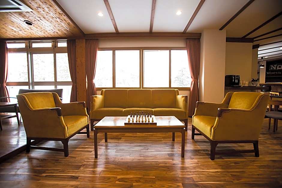 Nomad Hakuba
