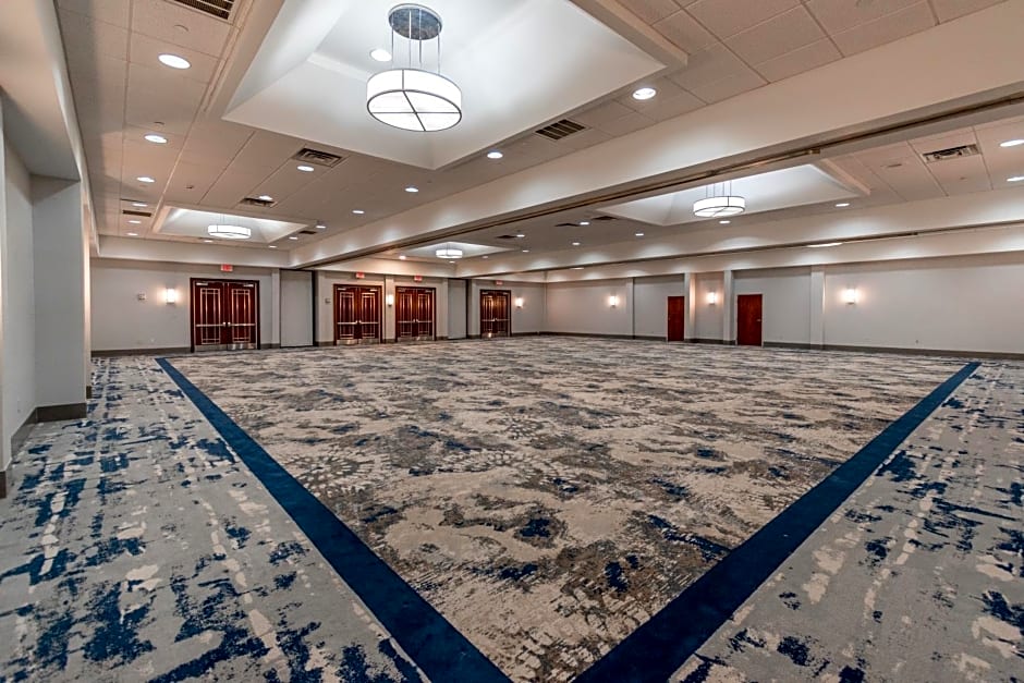 DoubleTree by Hilton New Bern - Riverfront