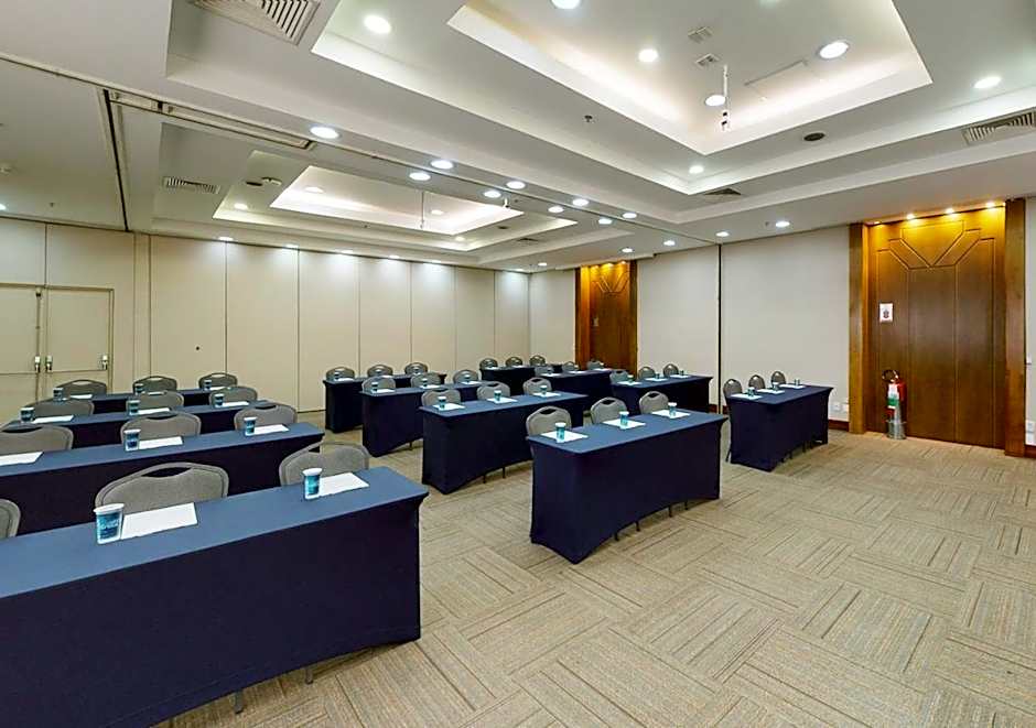 Estanplaza Funchal Faria Lima