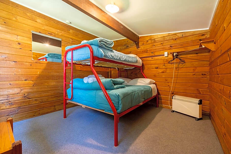 Te Anau Top 10 Holiday Park and Motels