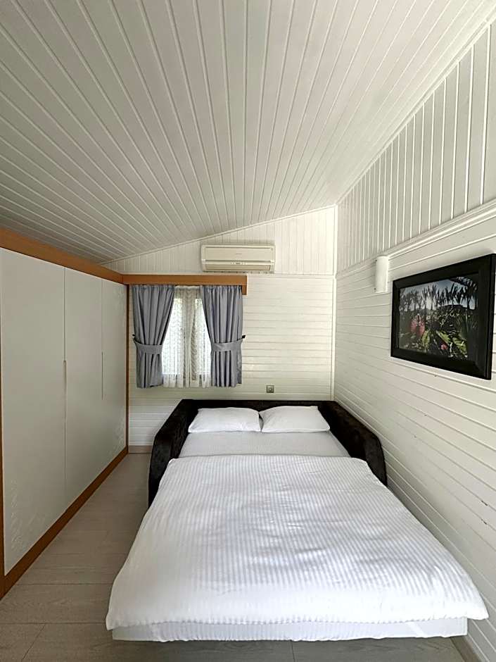 Azur Hotel