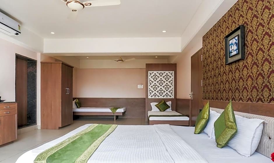 Shri Vitthal Mangalam - Hotel in Satara