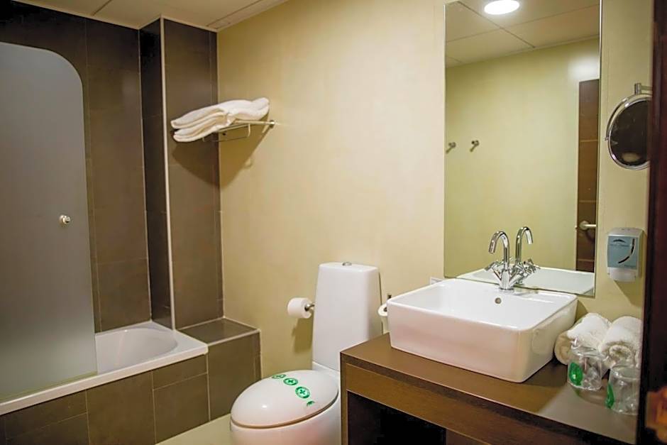 Hospedium Hotel Valles de Gredos Golf